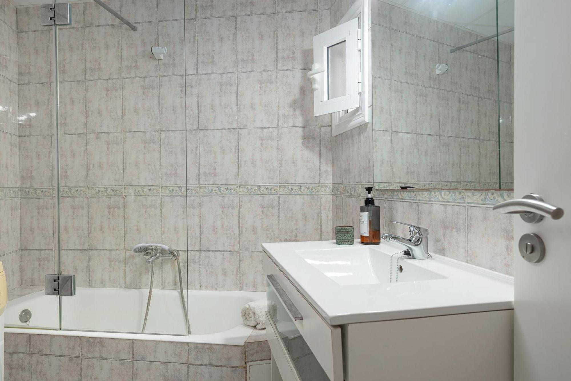 Apartment Xara Torres, At The Beach Of Alcudia Port de Alcudia  Exterior photo