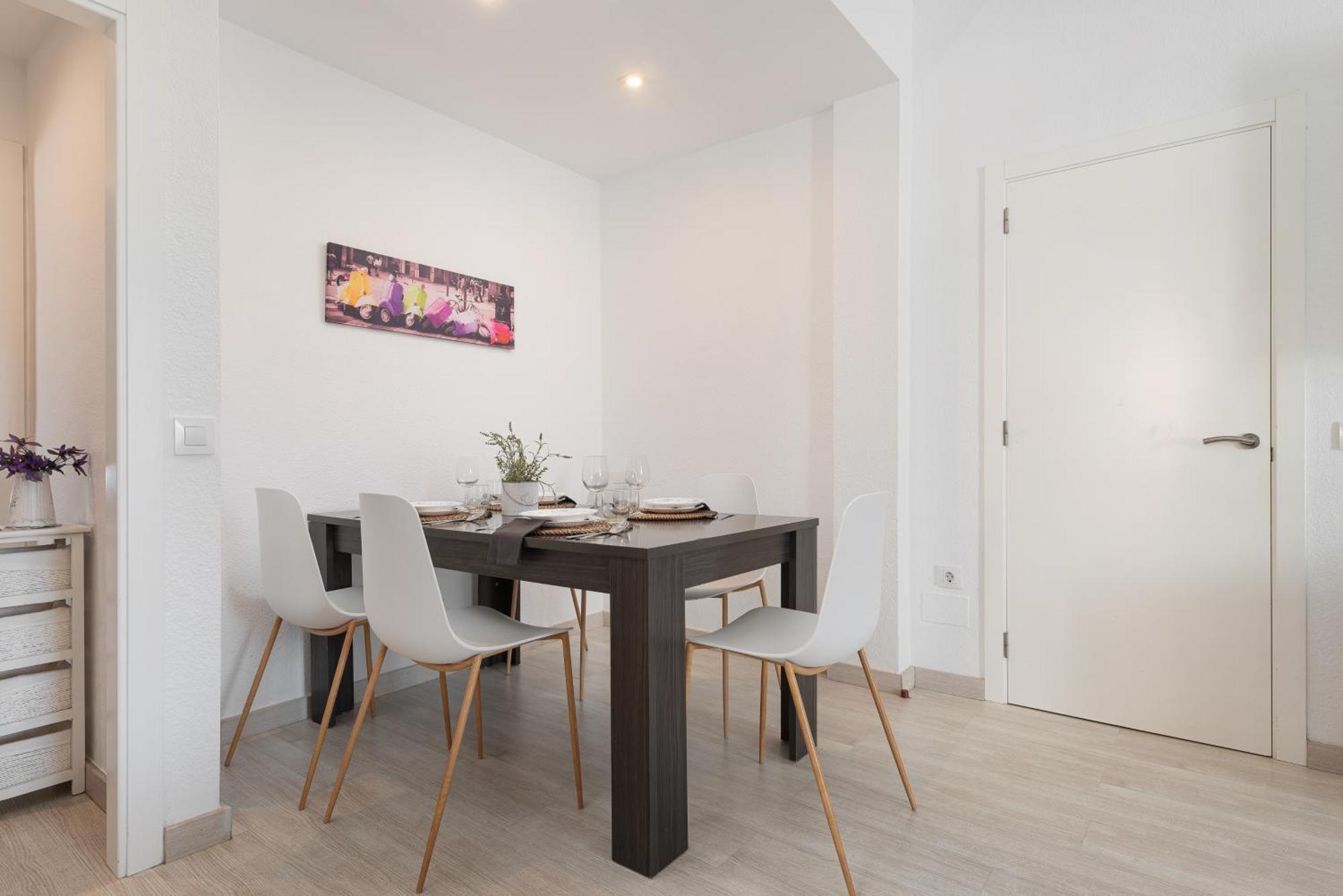 Apartment Xara Torres, At The Beach Of Alcudia Port de Alcudia  Exterior photo