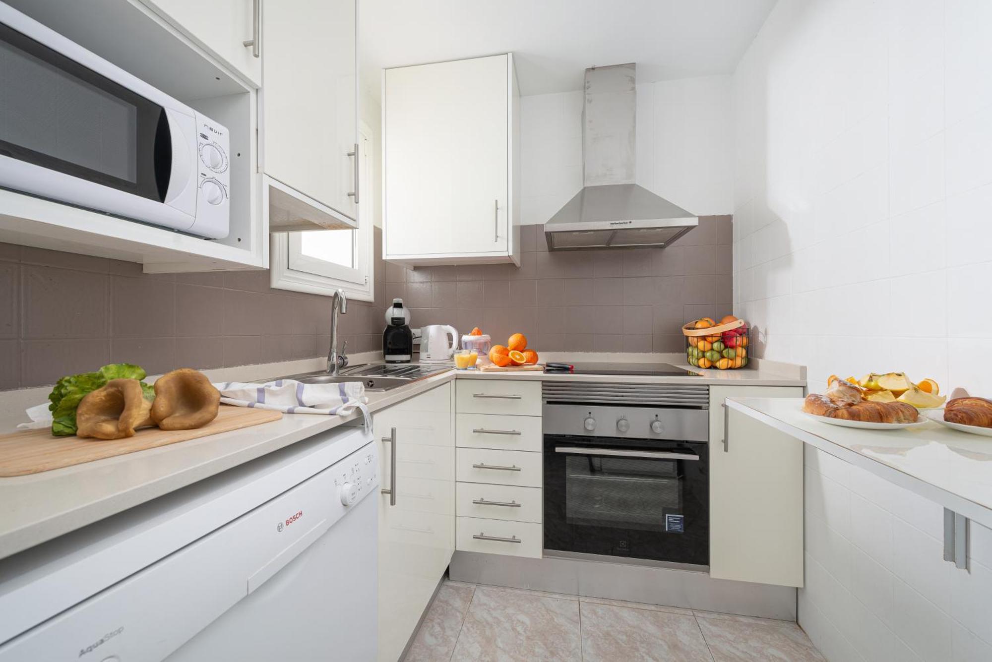 Apartment Xara Torres, At The Beach Of Alcudia Port de Alcudia  Exterior photo